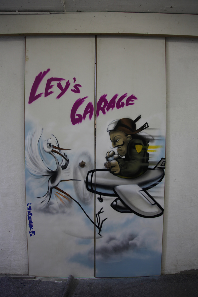 Leys-Garage2