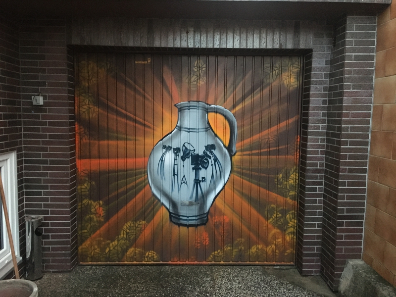 Bembel auf Garage Breuberg Odenwald 2020
