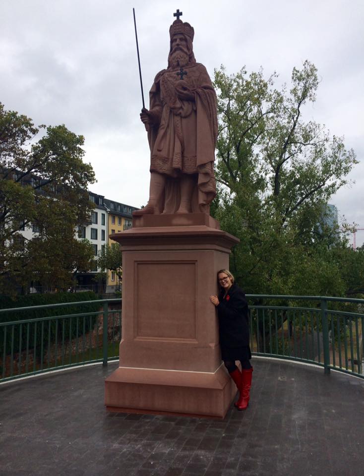 Karl is back Karl der Grosse Statue